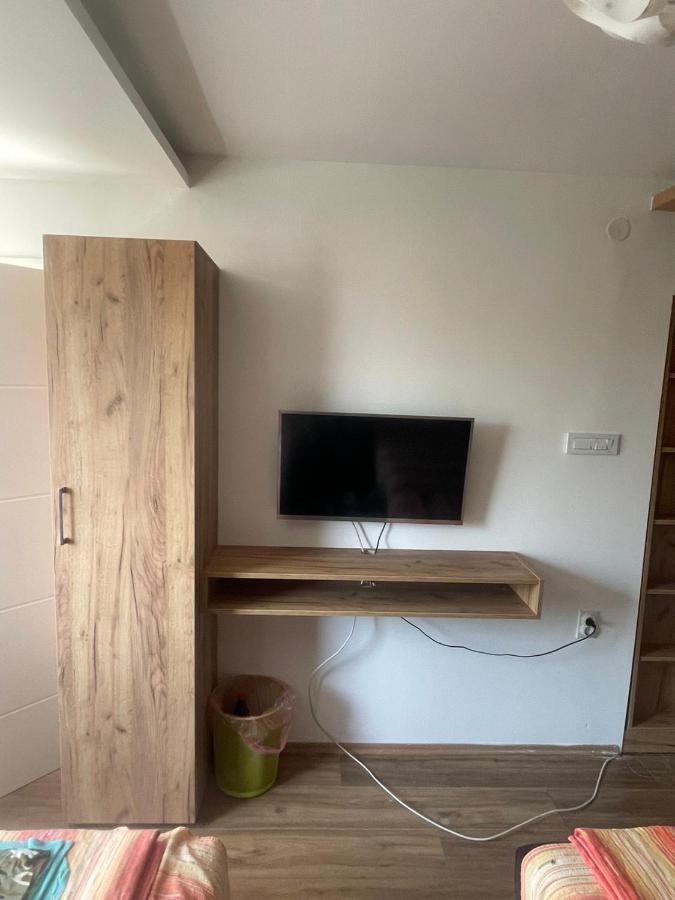 Apartments "Predah Kod Baraca" Nis Ngoại thất bức ảnh