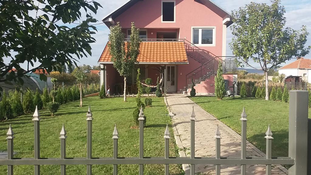 Apartments "Predah Kod Baraca" Nis Ngoại thất bức ảnh